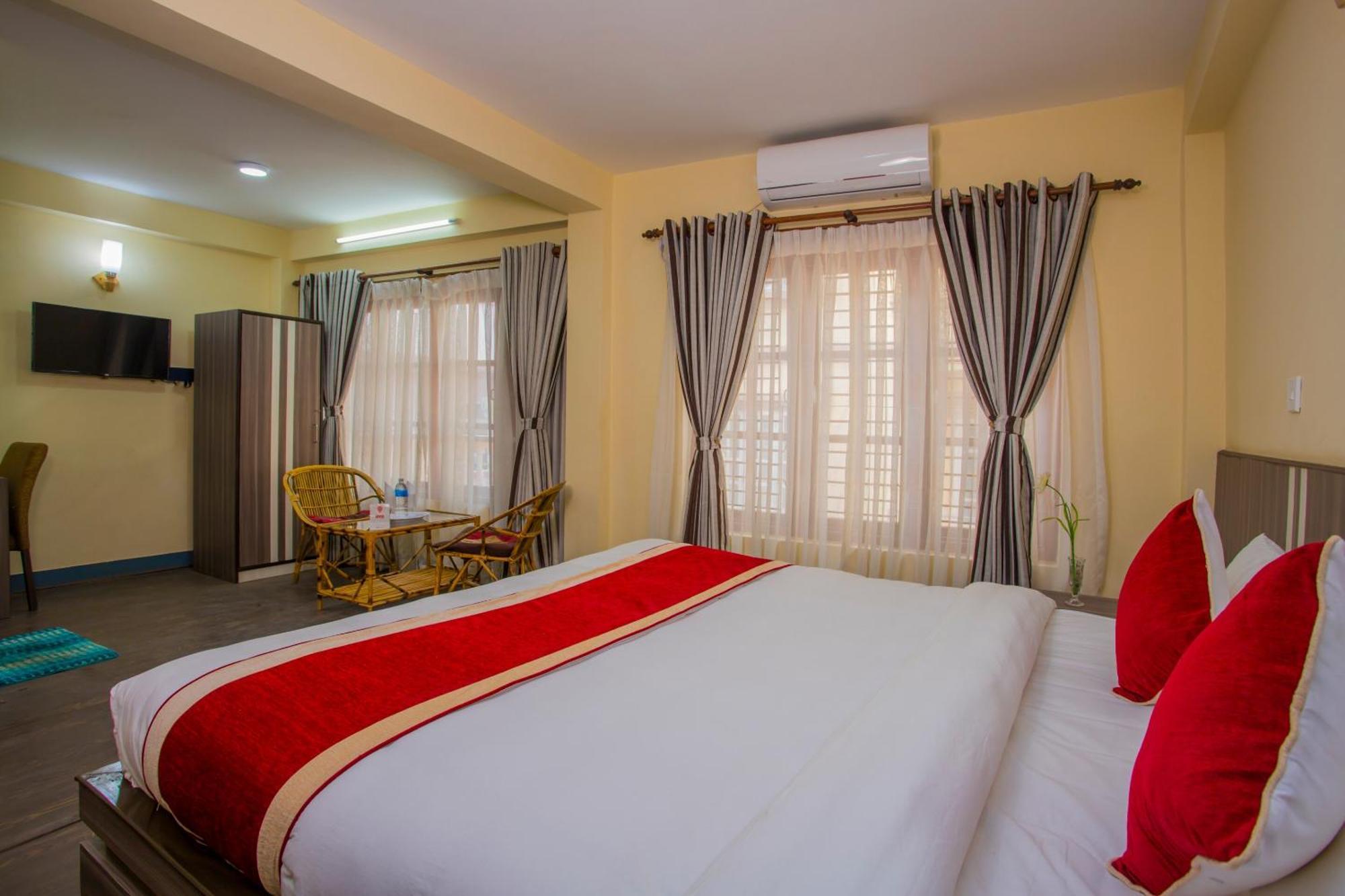 Oyo 297 Hotel Aayam Kathmandu Exterior photo