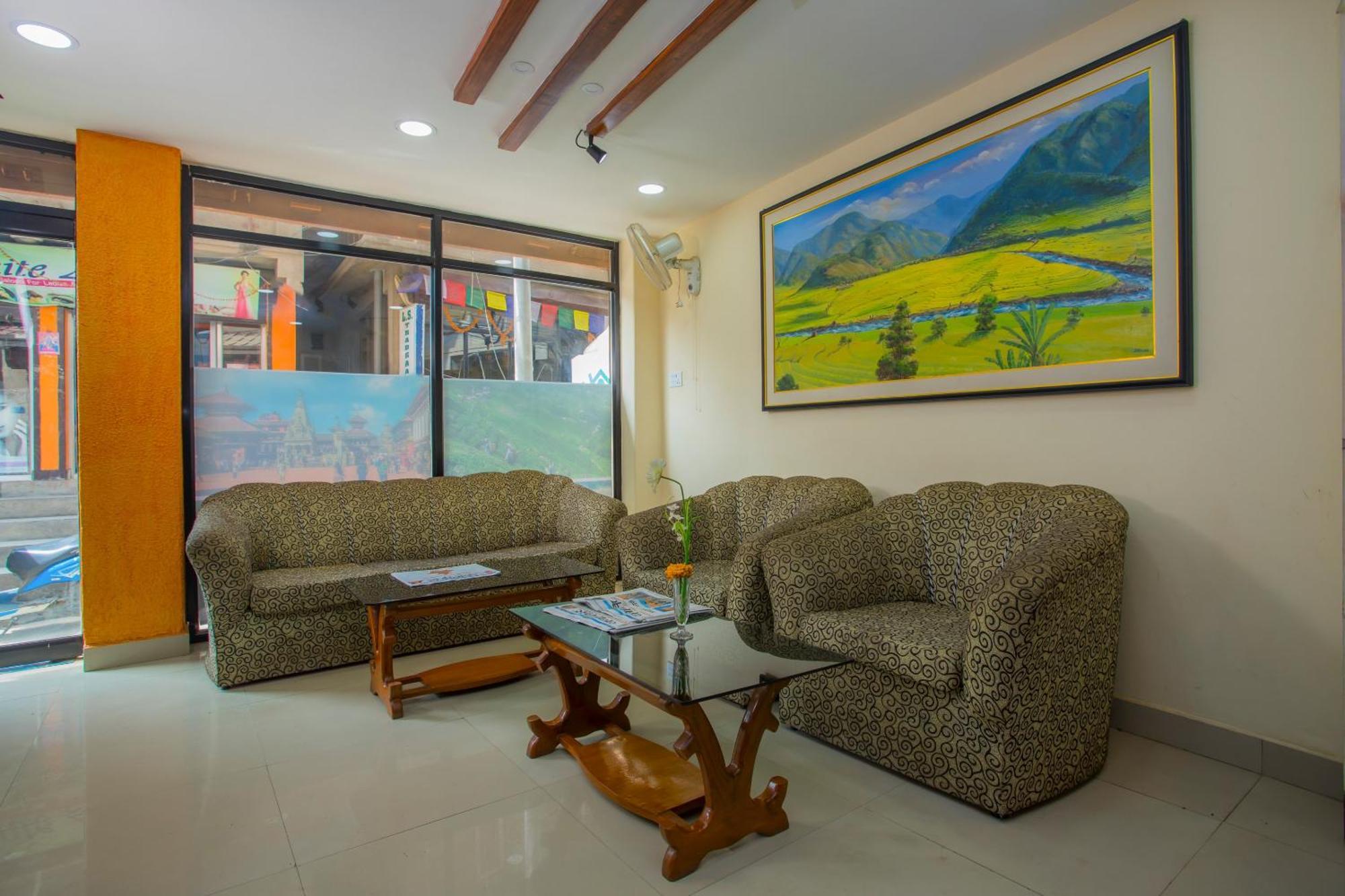 Oyo 297 Hotel Aayam Kathmandu Exterior photo